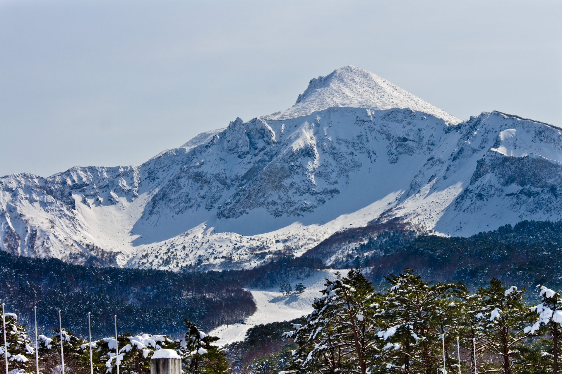 裏磐梯レイクリゾート連泊で挑む厳冬の磐梯山と西吾妻山