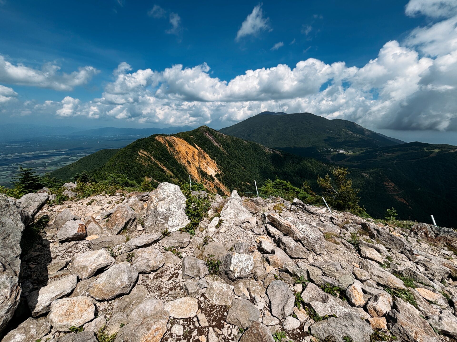 〈レディース登山〉秘湯の鹿沢温泉泊・湯ノ丸山~水ノ塔山